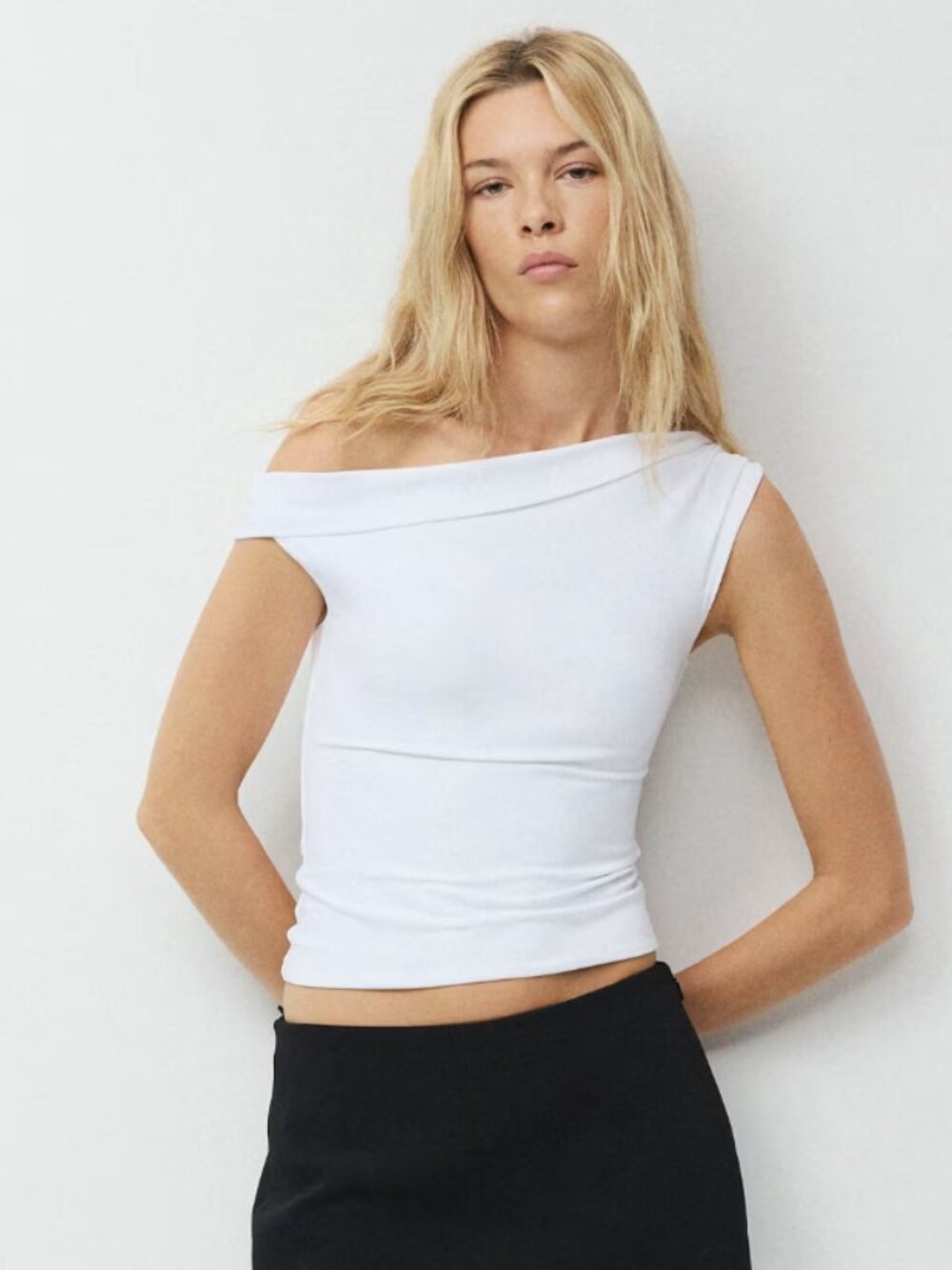 NWT - Aritzia Original Contour Ravish Top - XS - Bright White